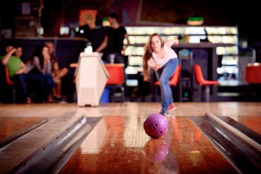 8 Best Bowling Alleys in Michigan!